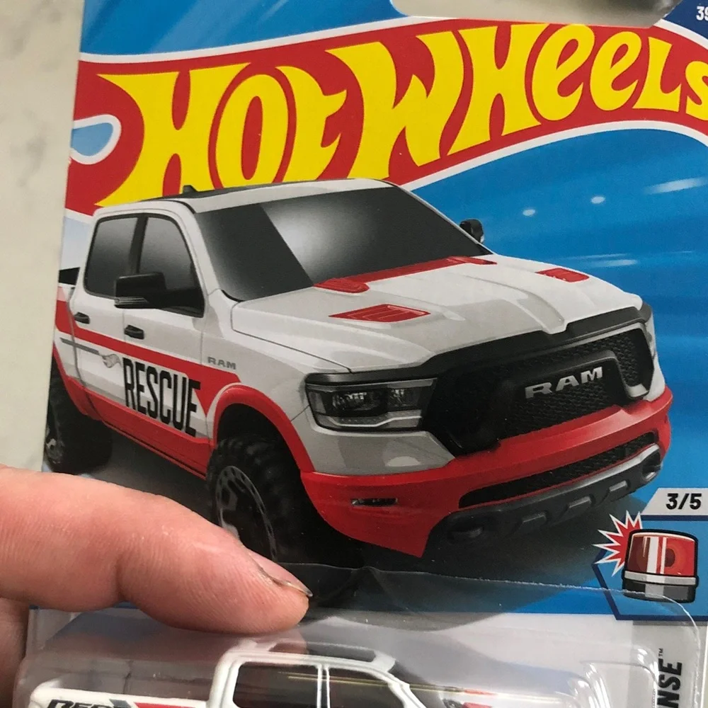 Mattel Hot Wheels RAM 1500 Rebel Rescue Truck - Red and White